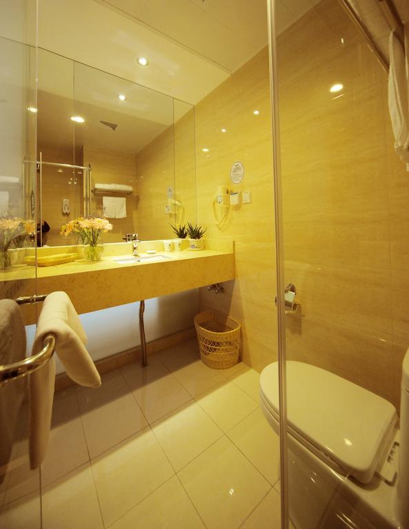 Greentree Inn Shanghai West Huaxia Road Metro Station Express Hotel Номер фото